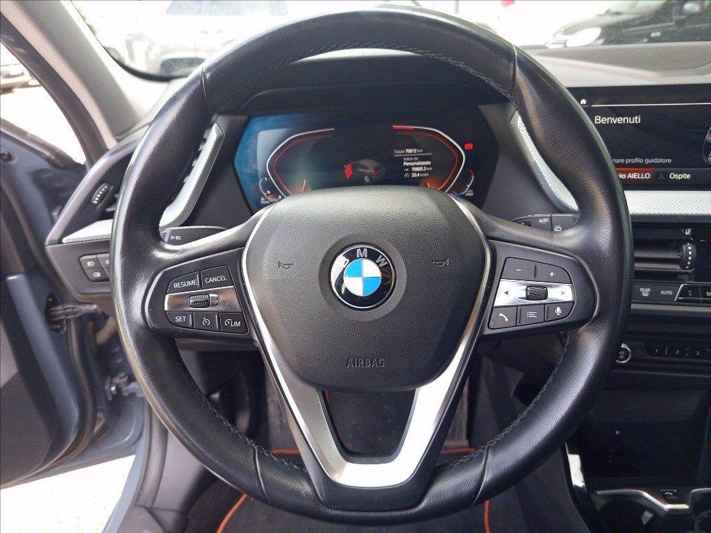BMW 118d Sport del 2021
