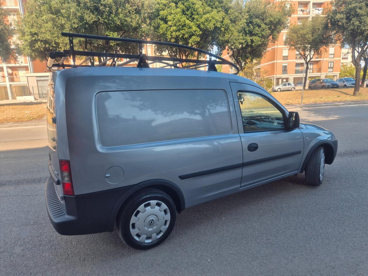 Opel Combo 1.6 94cv metano casa madre 2010