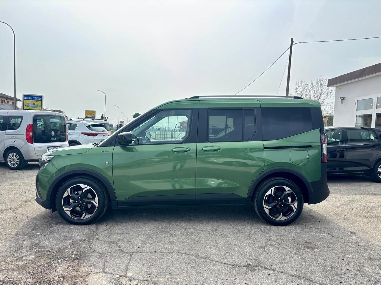Ford Tourneo Courier 1.0 EcoBoost Titanium GPL