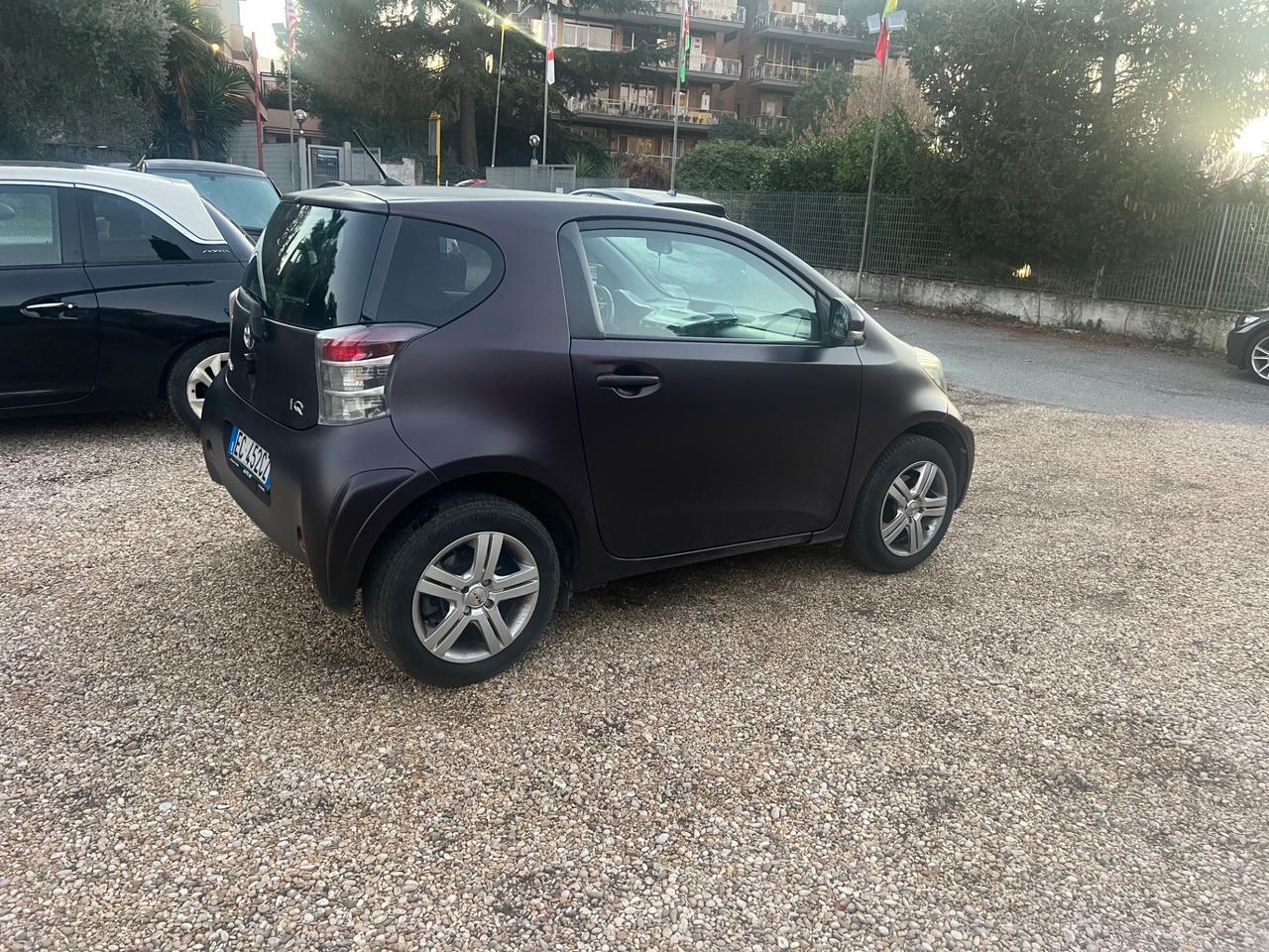 Toyota iQ 1.0 Sol