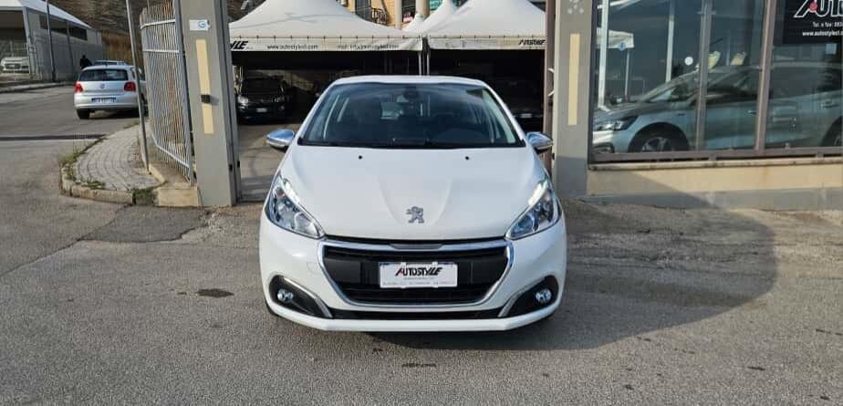 Peugeot 208 BlueHDi 75cv Allure