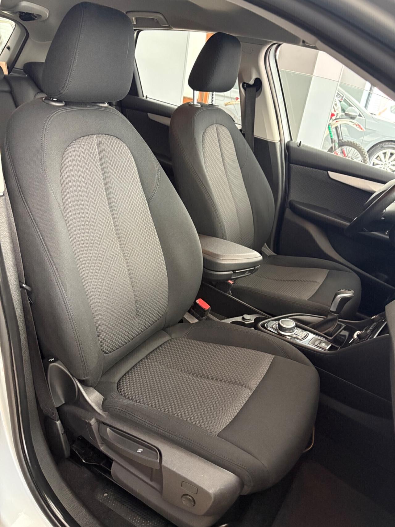 Bmw 2er Active Tourer 216d Active Tourer Business