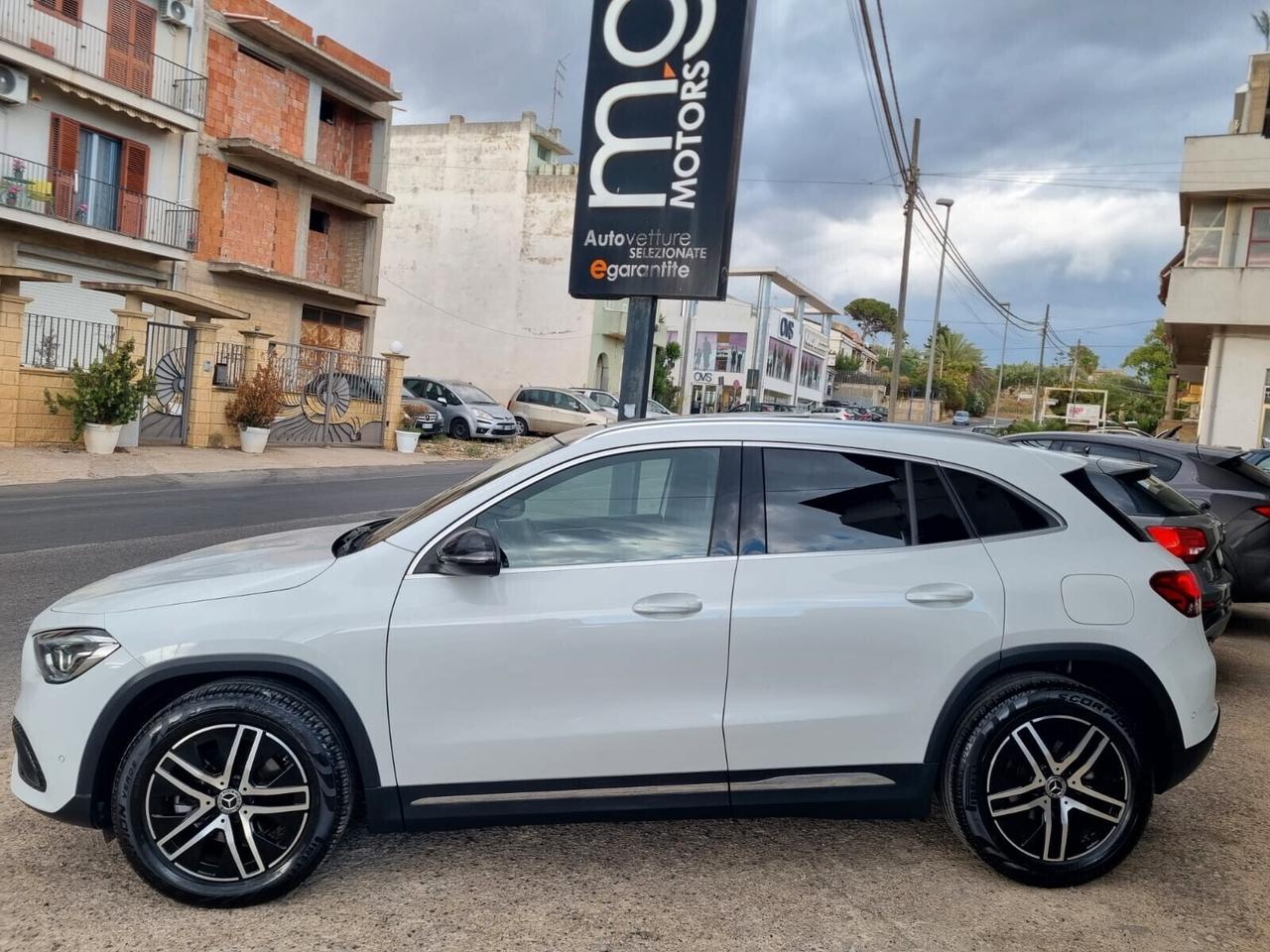 Mercedes-benz GLA 200 d Automatic Sport Plus TETTO APRIBILE