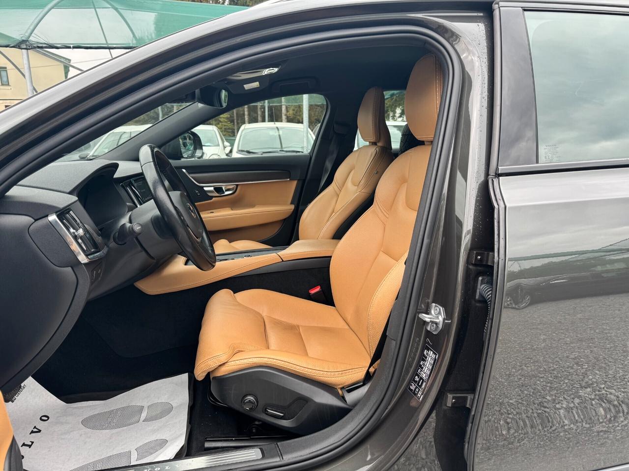 Volvo V90 Cross Country D5 AWD Geartronic