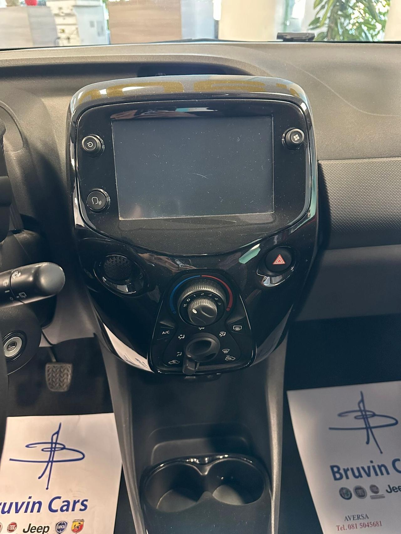 Citroen C1 VTi 72 S&S 5 porte Shine