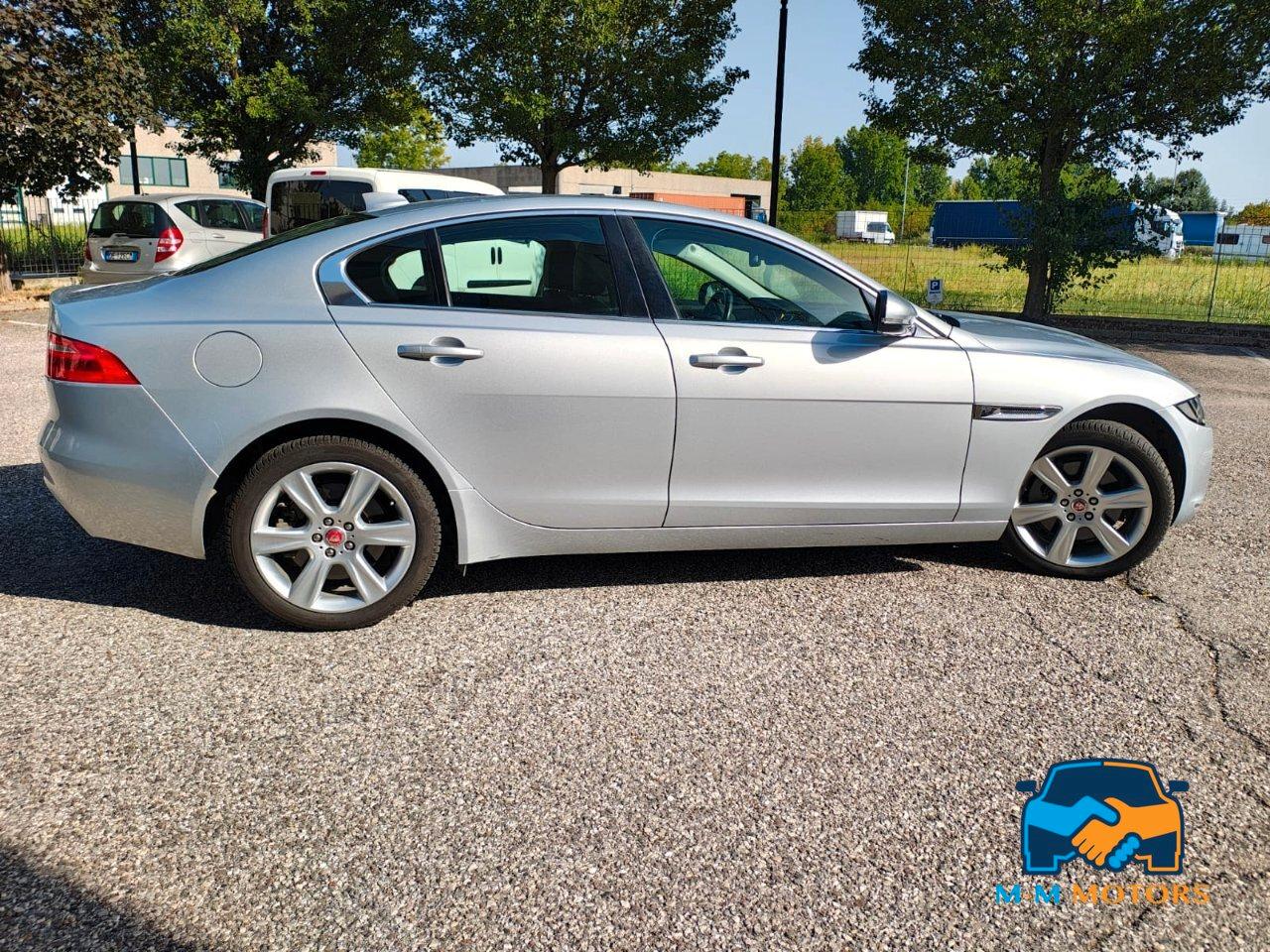 Jaguar XE Berlina XE 2.0d Prestige awd 180cv auto