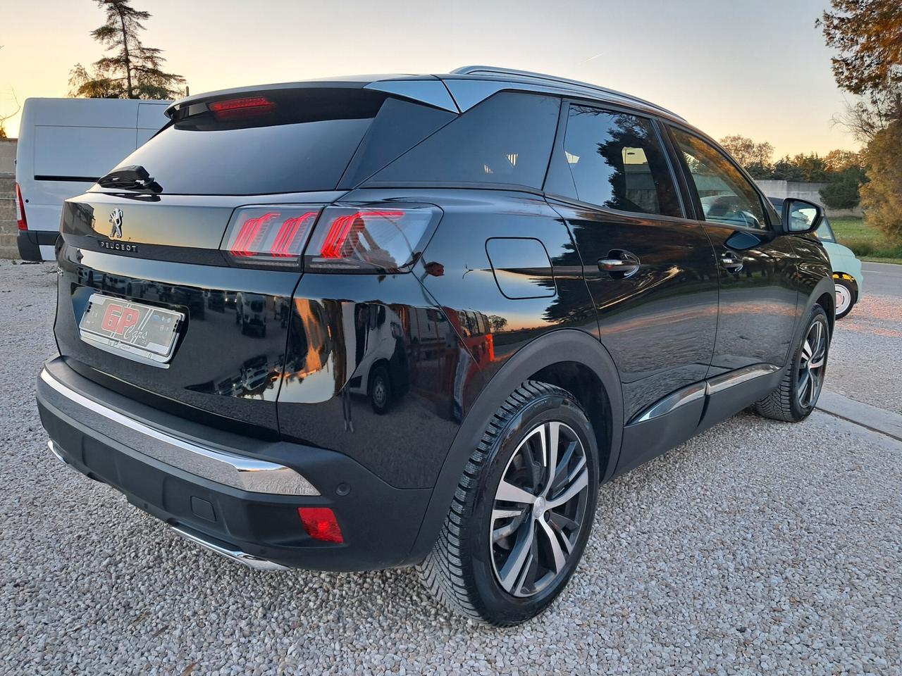 Peugeot 3008 BlueHDi 130cv EAT8 Allure *LED-PELLE-NAVY*