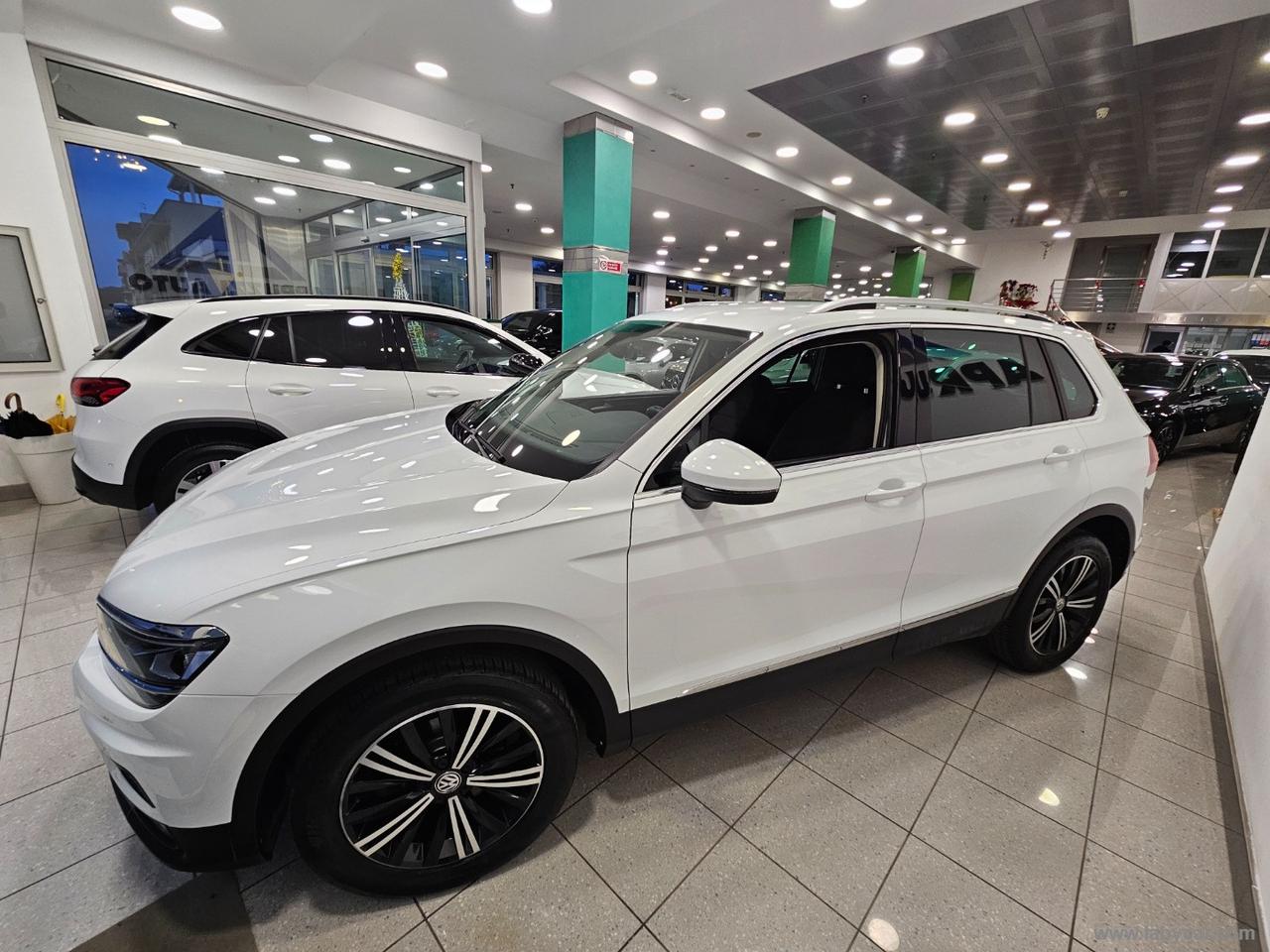 VOLKSWAGEN Tiguan 2.0 TDI DSG 4MOTION Advanced BMT