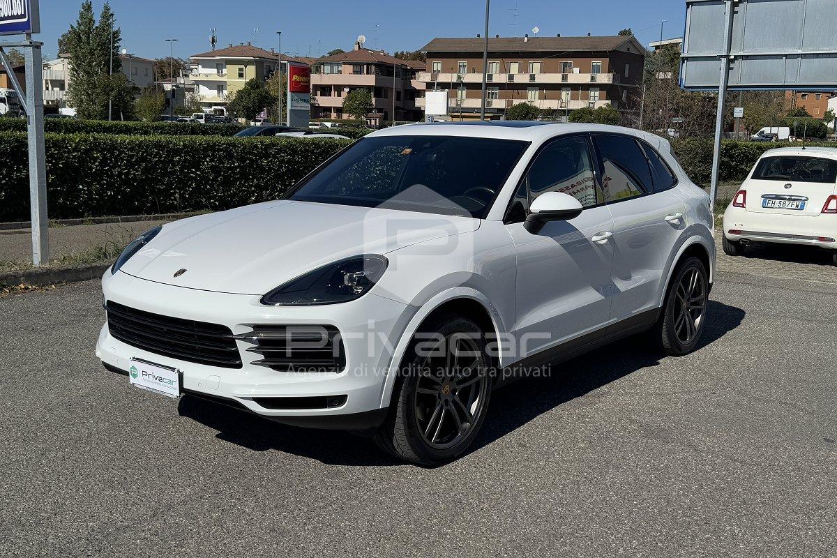 PORSCHE Cayenne 3.0 V6