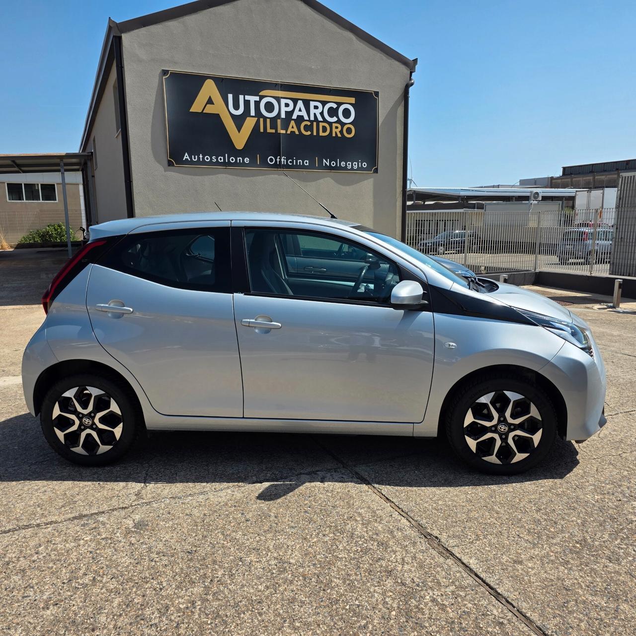 Toyota Aygo Connect 1.0 VVT-i 72 CV 5 porte x-you MY 2021