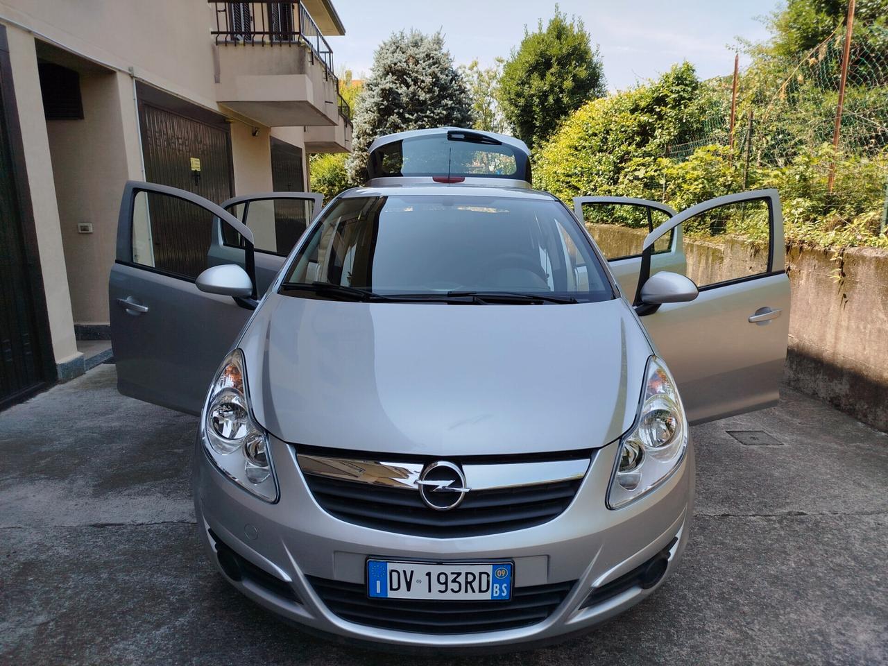 Opel Corsa 1.2 BENZINA 80cv / 50.000km / Neop.