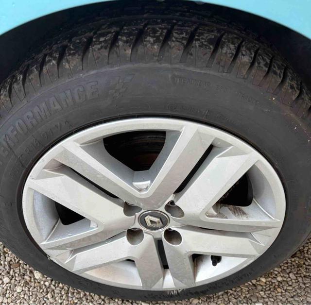 RENAULT Clio SCe 65 CV 5 porte Intens