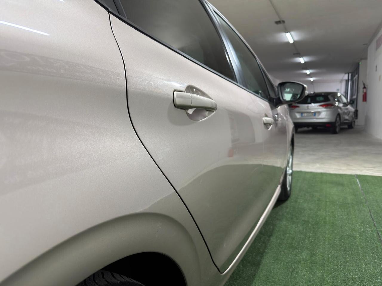 Peugeot 208 1.2 VTi 82 CV 5 porte Active