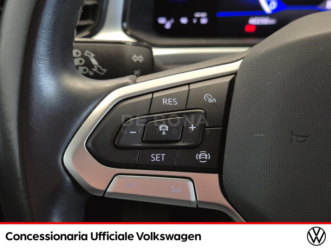 Volkswagen T-Roc 1.0 tsi business 110cv