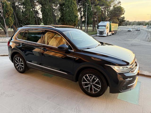 VOLKSWAGEN Tiguan 2.0 TDI 150 CV SCR DSG Life