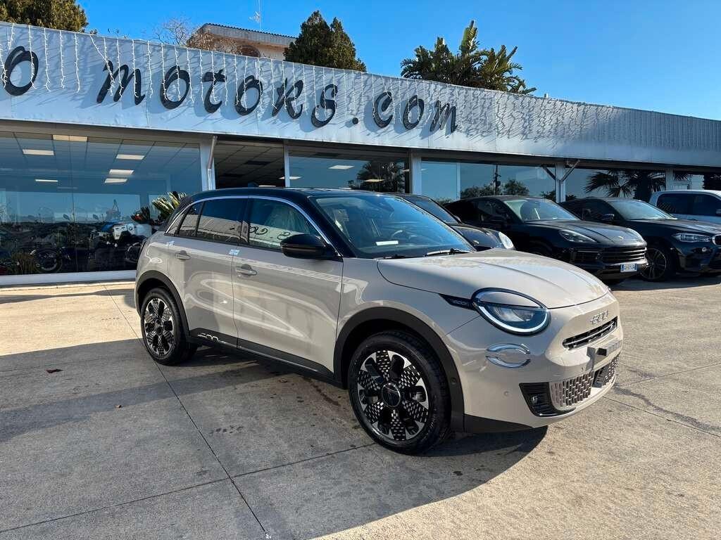 Fiat 600 Hybrid 110 CV DCT MHEV La Prima 2025 KM 0 IVA ESPOSTA Tua a soli 249 Euro al mese