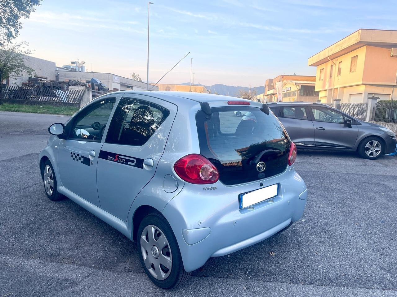 Toyota Aygo 1.0 12V VVT-i 5 porte Benzina per Neopatentati