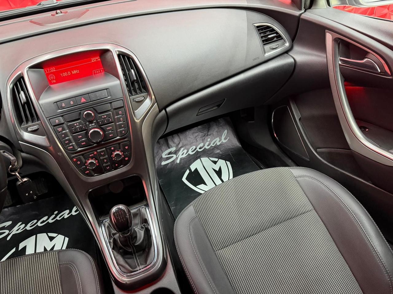 Opel Astra 1.7 CDTI 110CV 5 porte Cosmo OK NEOPATENTATI