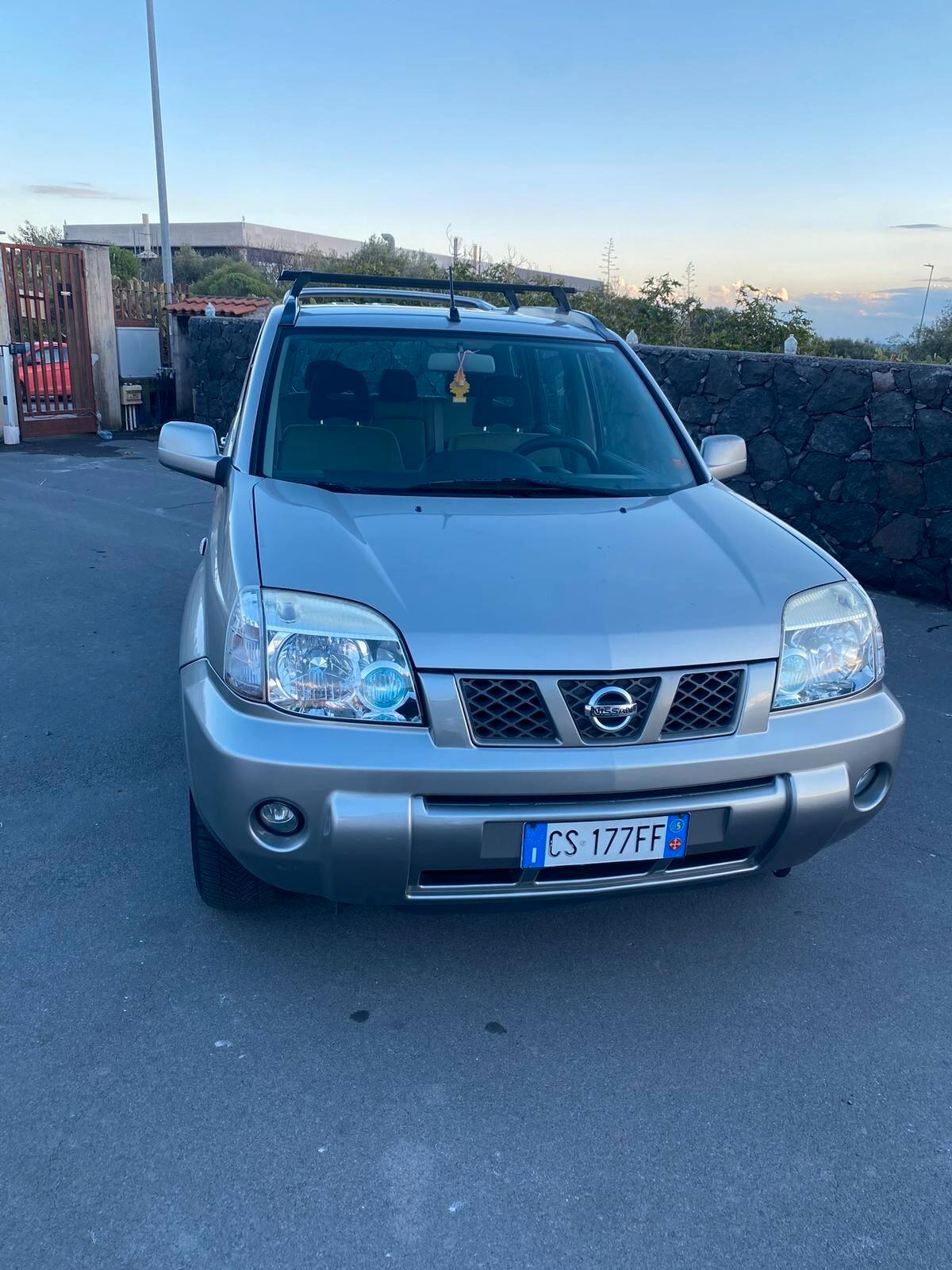 Nissan X-Trail 2.2 dCi Sport