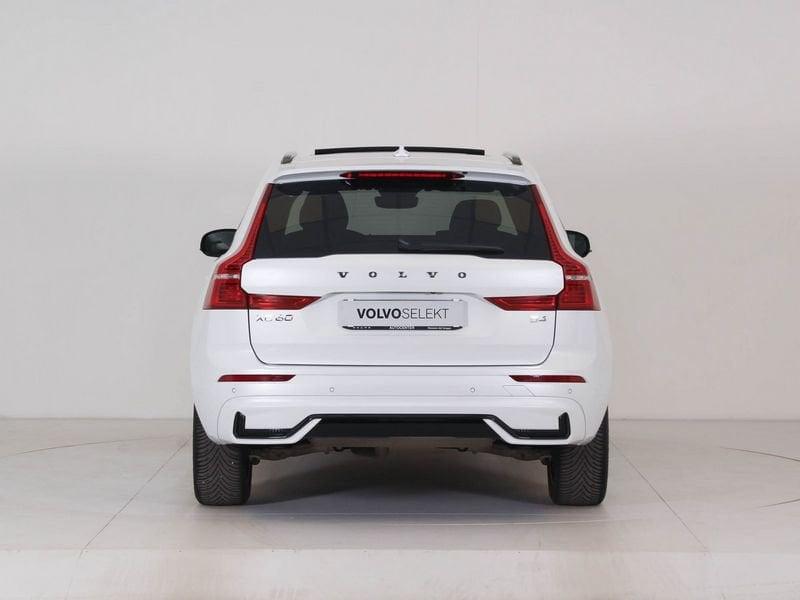 Volvo XC60 XC60 B4 (d) FWD GEARTRONIC PLUS DARK