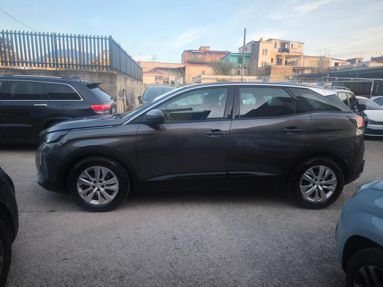 Peugeot 3008 BlueHDi 130 S&S EAT8 Active Pack