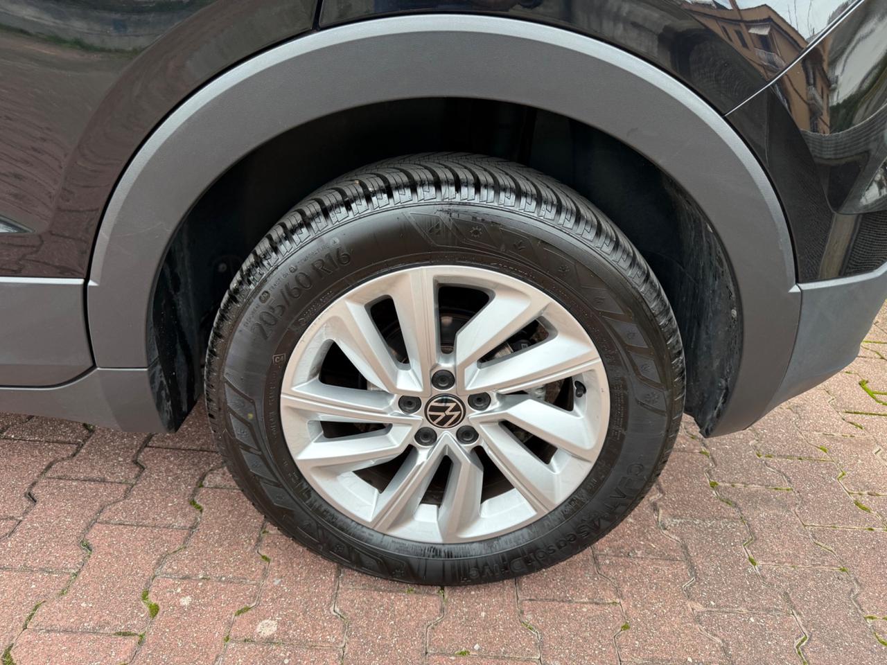 Volkswagen T-Cross 1.0 Tsi 110cv DSG PARI AL NUOVO!