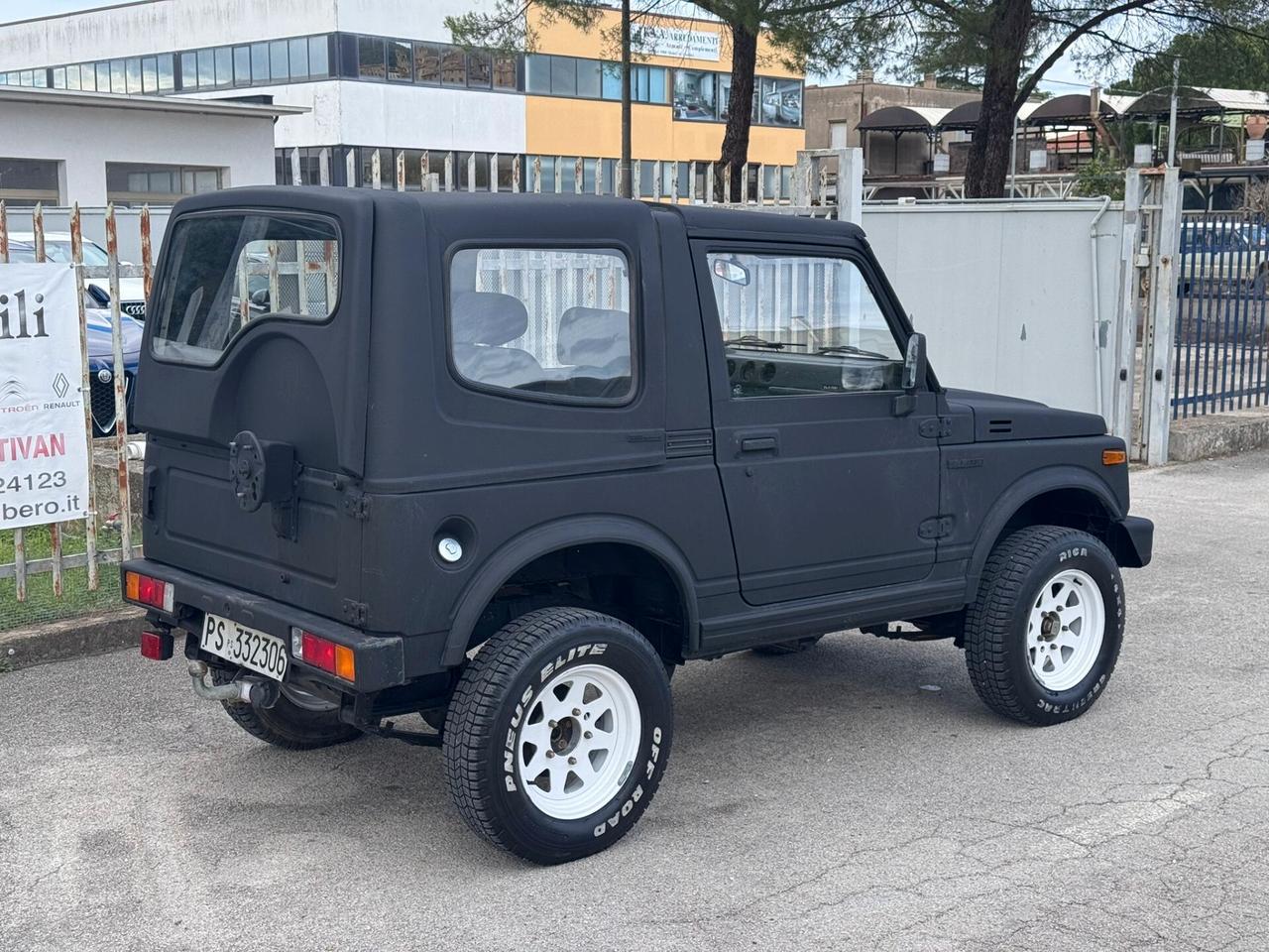 Suzuki Santana