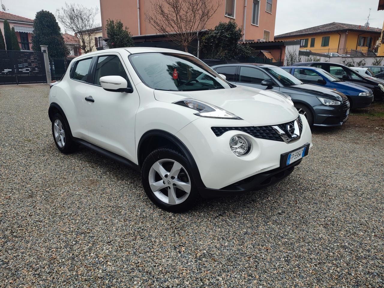 Nissan Juke 1.6 GPL Acenta