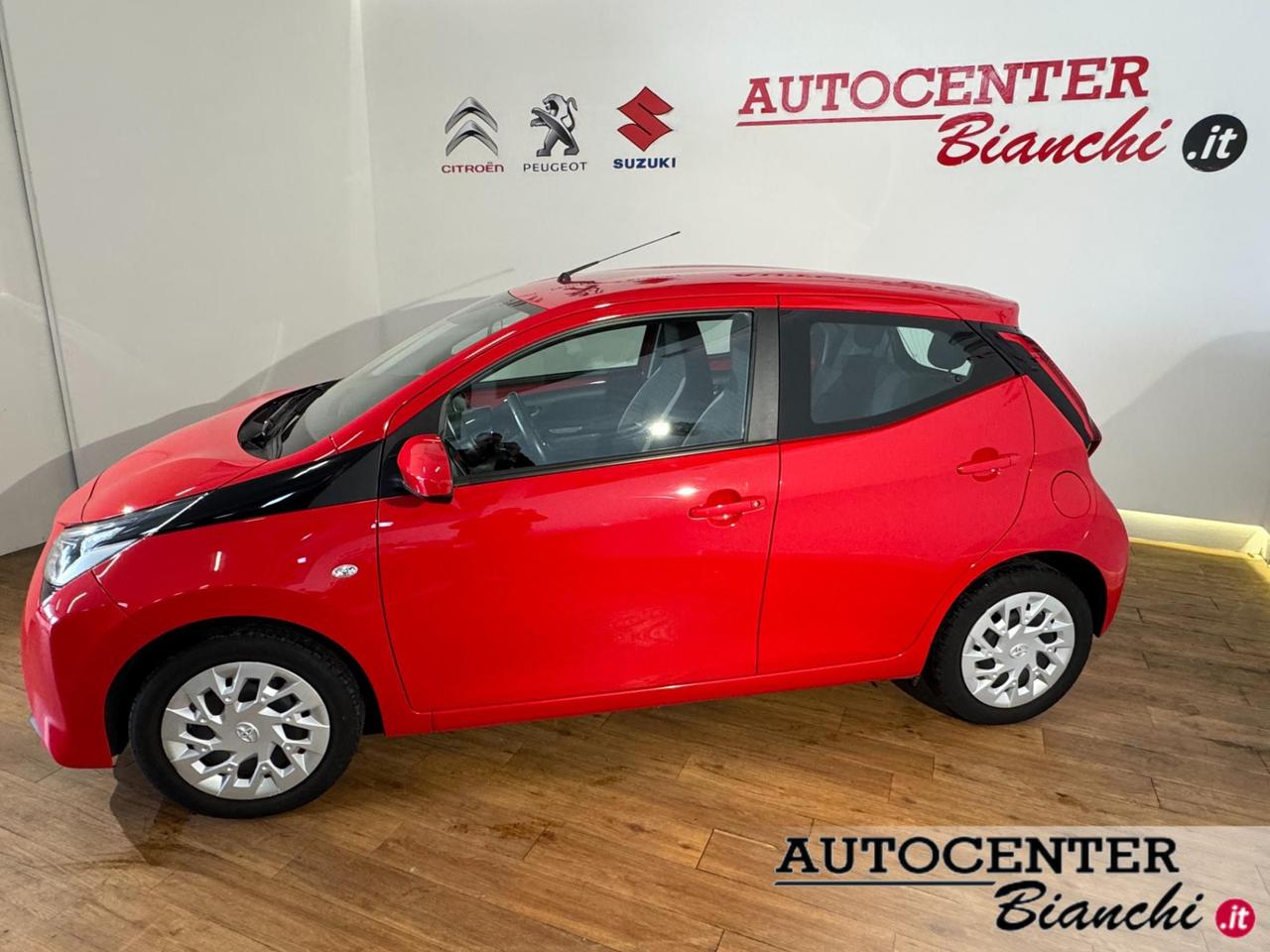 Toyota Aygo 5 Porte Aygo 5p 1.0 x-cool 72cv