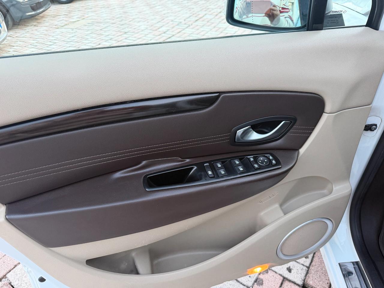 Scénic 2.0 dCi 150CV Proactive Luxe (automatica)