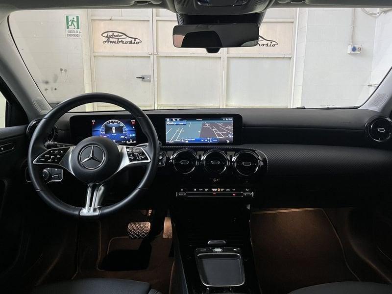 Mercedes-Benz Classe A A 180 d auto TUA DA 339,00 AL MESE