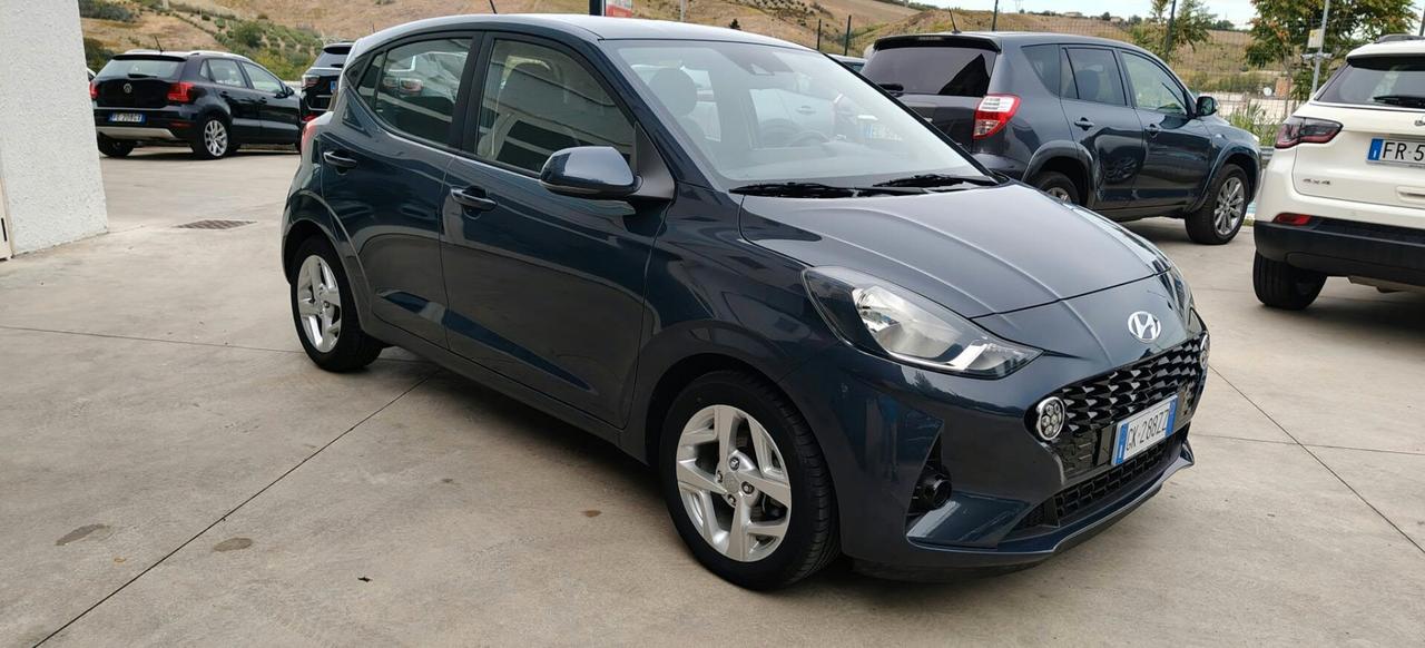 Hyundai i10 1.0 MPI Tech "SOLO 19.000 KM"
