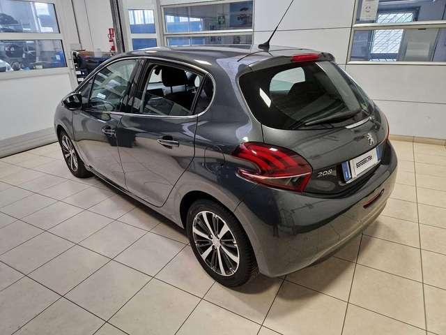 Peugeot 208 PureTech 82 5 porte Allure