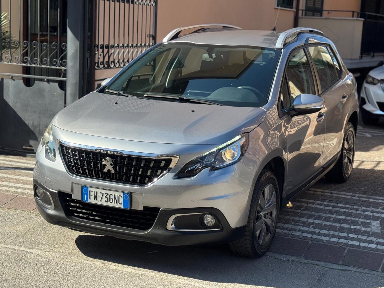 Peugeot 2008 PureTech 82 S&S Allure