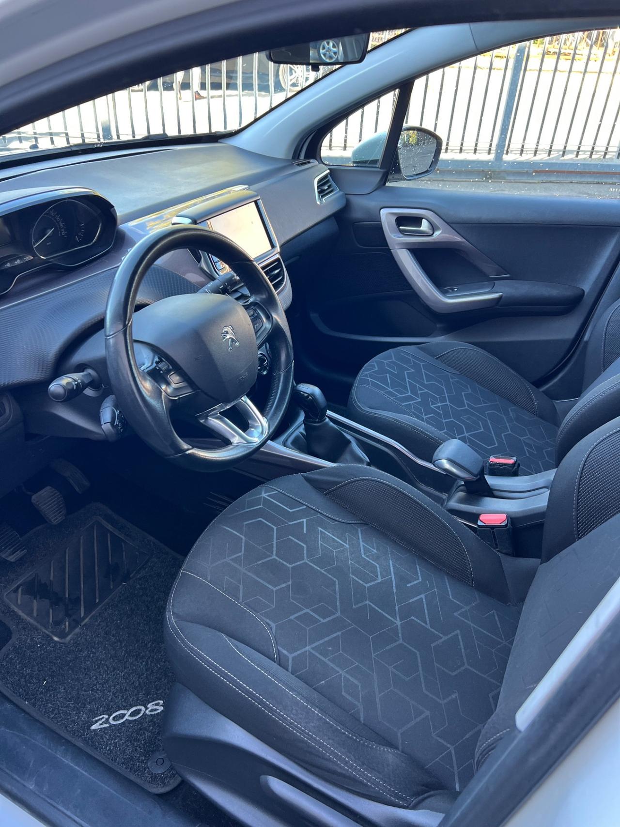 Peugeot 2008 BlueHDi 75 Active NEOPATENTATI OCCASIONE