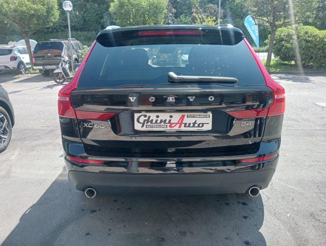 VOLVO XC60 B4 (d) Geartronic Momentum HYBRID/DIESEL