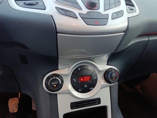 FORD Fiesta 1.4 TDCi 70CV 3 porte Titanium