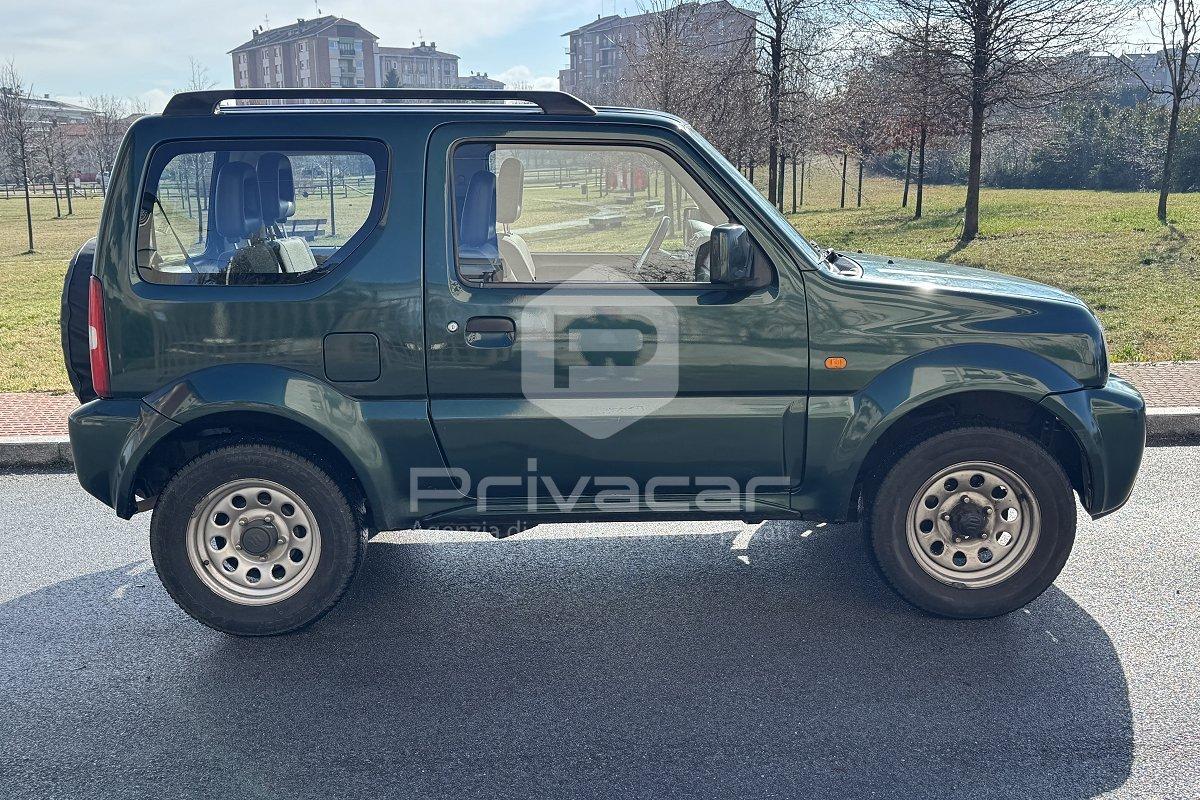 SUZUKI Jimny 1.3i 16V cat 4WD JLX