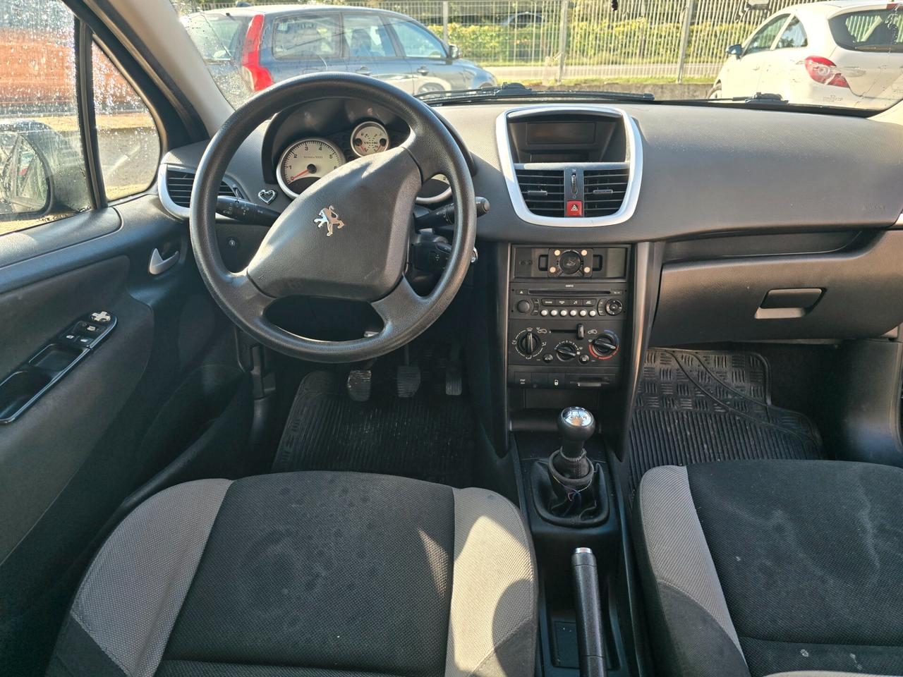 Peugeot 207 1.4 8V 75CV 5p. X Line ECO GPL
