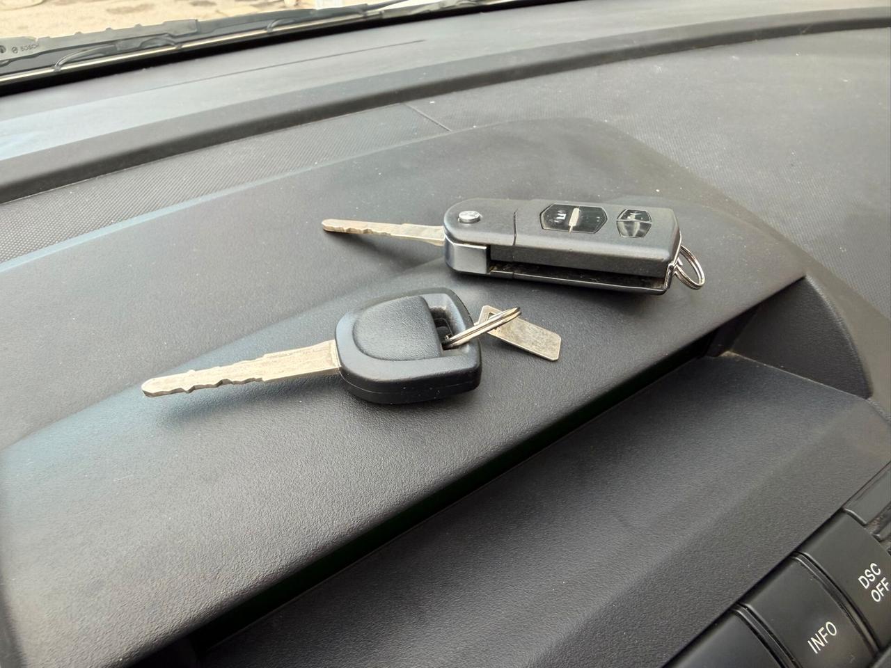 Mazda 5 BENZINA + GPL 7 POSTI