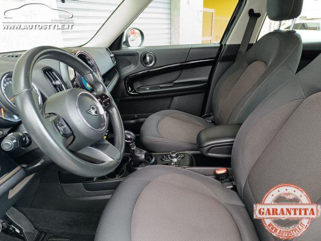 MINI Countryman Cooper SE 1.5 ALL4 STEPTRONIC Essential