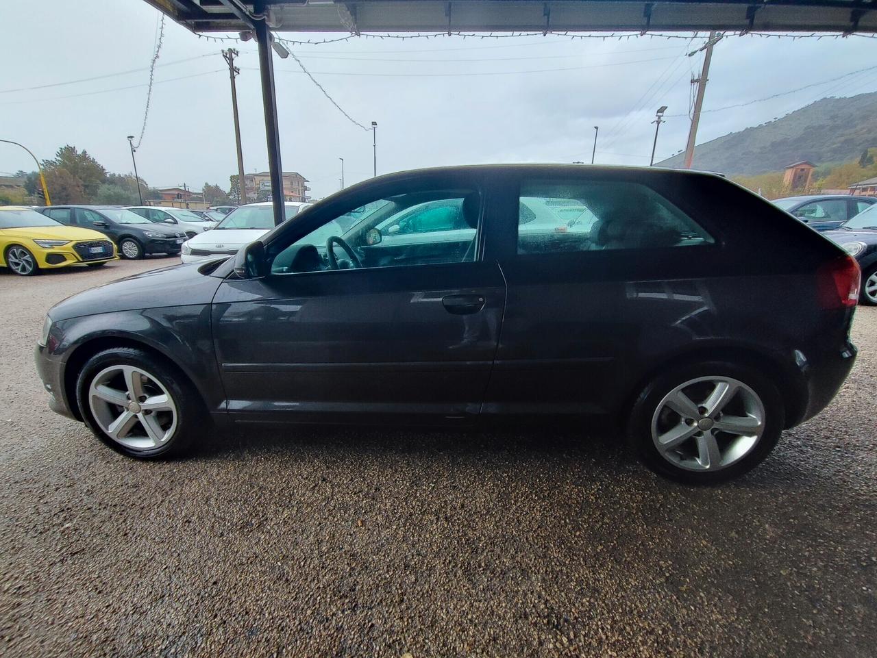 Audi A3 SPB 1.6 TDI 105 CV CR Attraction
