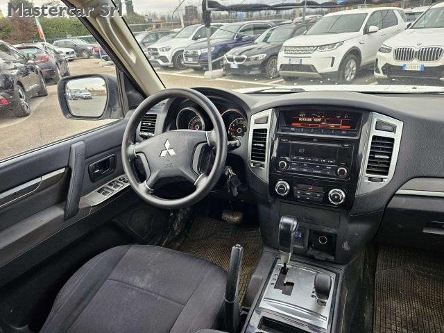 MITSUBISHI Pajero Pajero IV 2007 3.2 cr Instyle 5p auto - FD474XX