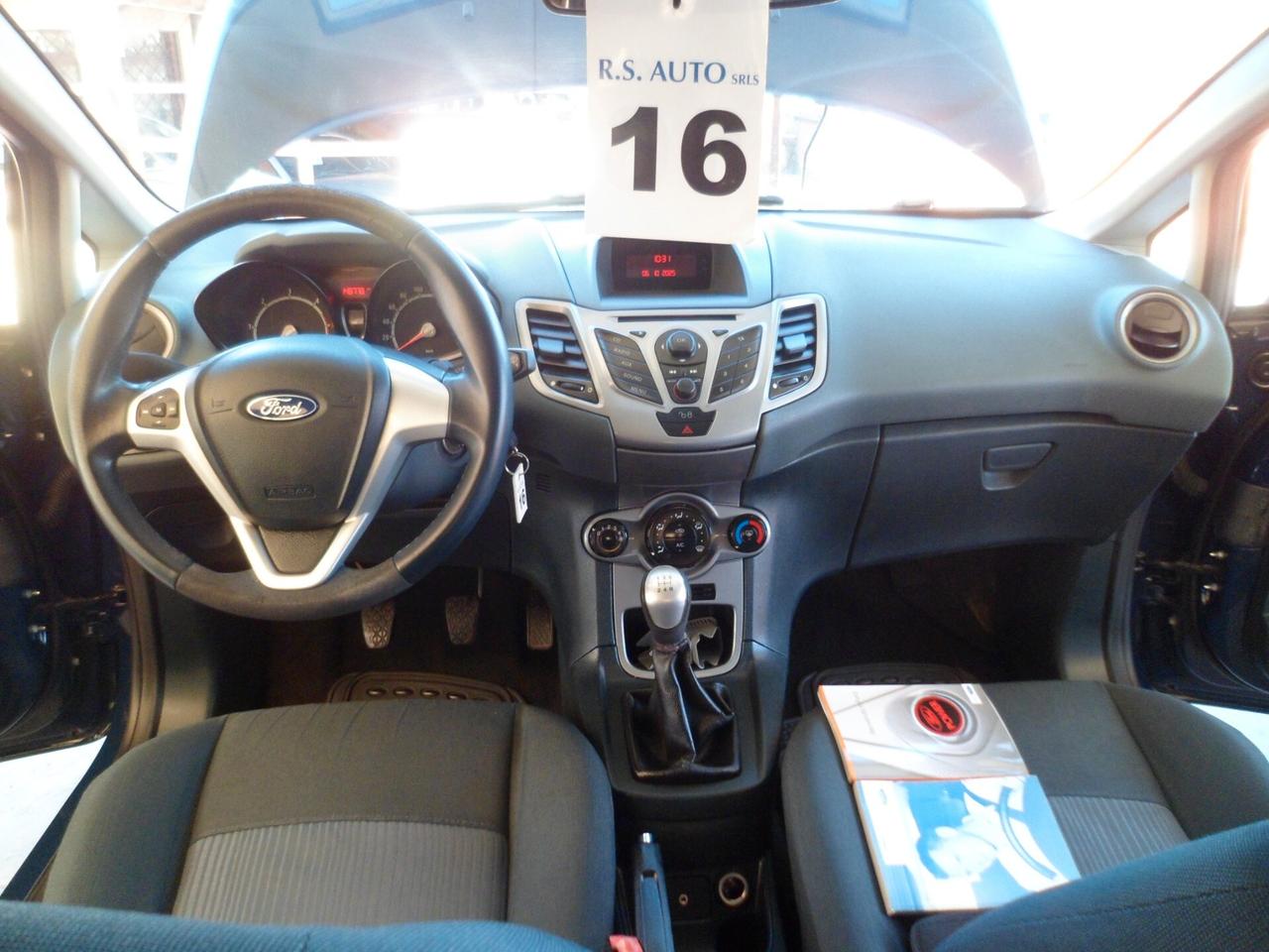 FORD Fiesta 1.4 tdci 68cv neopatentati 5p 10