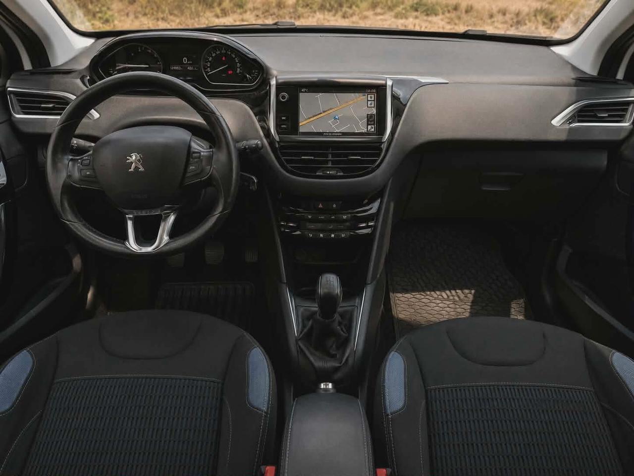 Peugeot 208 1.2 Benzina Allure – PARI AL NUOVO