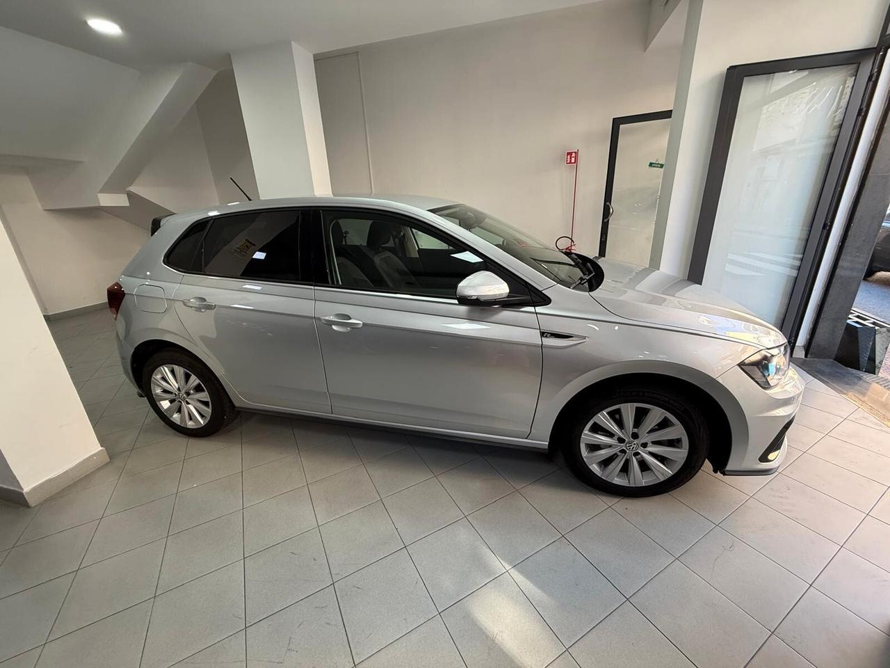 VOLSKSWAGEN POLO 1.6 TDI 95 CV R LINE UNI PRO