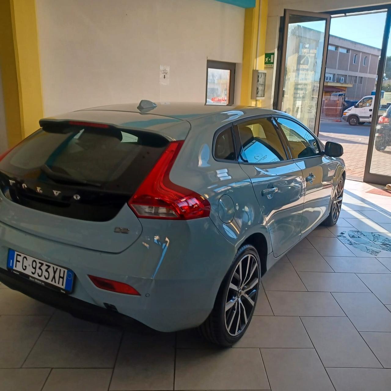 VOLVO V40 OTTIMO STATO GARANZIA 1 2 MESI