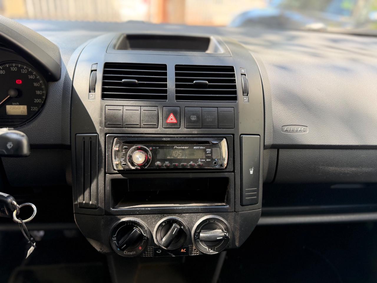Volkswagen Polo 1.4/80CV 16V 5p. Comfort. BiFuel G