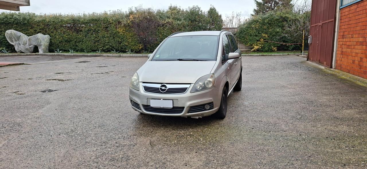 Opel Zafira 1.6 CON IMPIANTO A METANO 7 POSTI