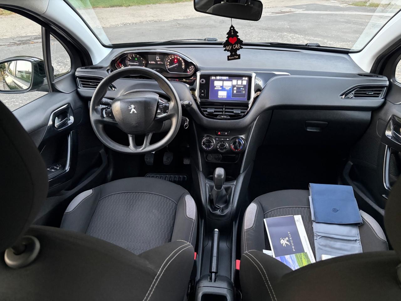 Peugeot 208 PureTech 82 5p. GPL Allure